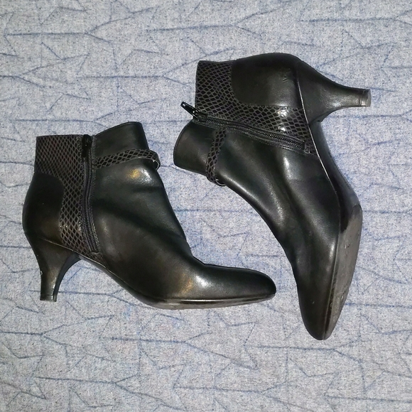 Naturalizer Shoes - Faux Leather Ankle boot heels